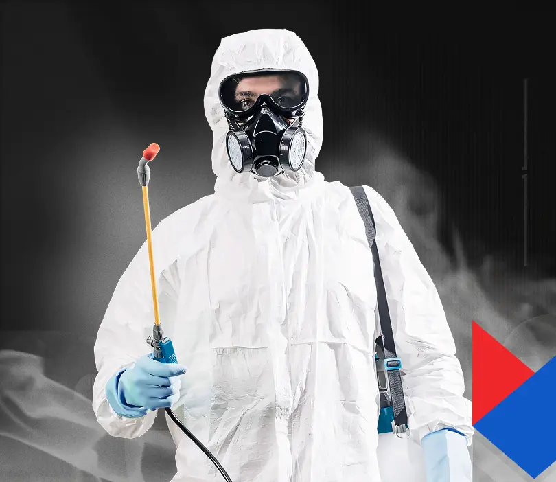 Специалист в костюме